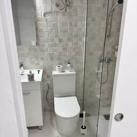 Minimalist Fast Wi-fi * 산이시드로